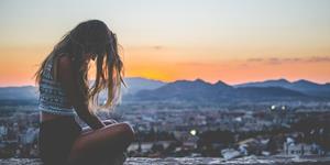 感情里不愿低头的星座，和他们吵架超累！