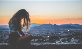 感情里不愿低头的星座，和他们吵架超累！